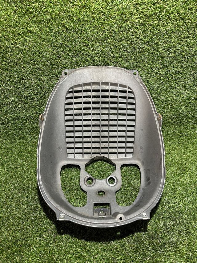 Guardabarros delantero Piaggio X8