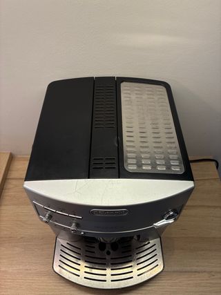 Cafetera DeLonghi Magnifica Automática