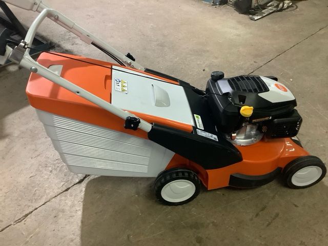 Cortacésped Stihl RM 545T 
