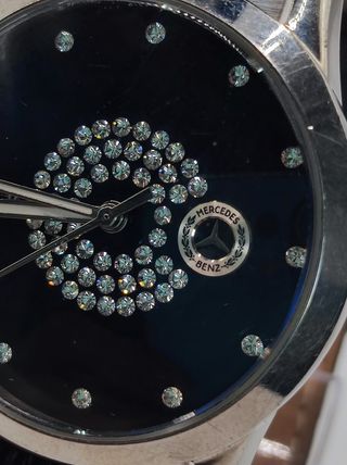 Reloj Mercedes-Benz Negro y Plateado