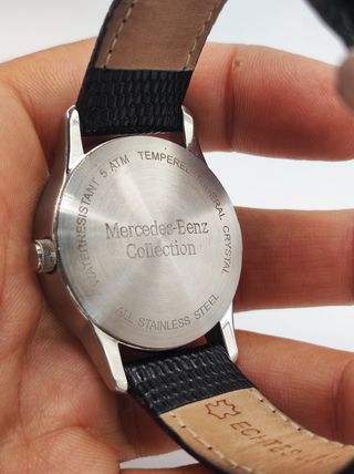 Reloj Mercedes-Benz Negro y Plateado