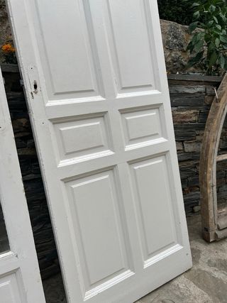 Puertas antiguas de madera  195€ unidad