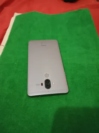 Huawei Mate 9 Argento