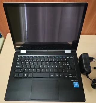 Medion AKOYA E2221T