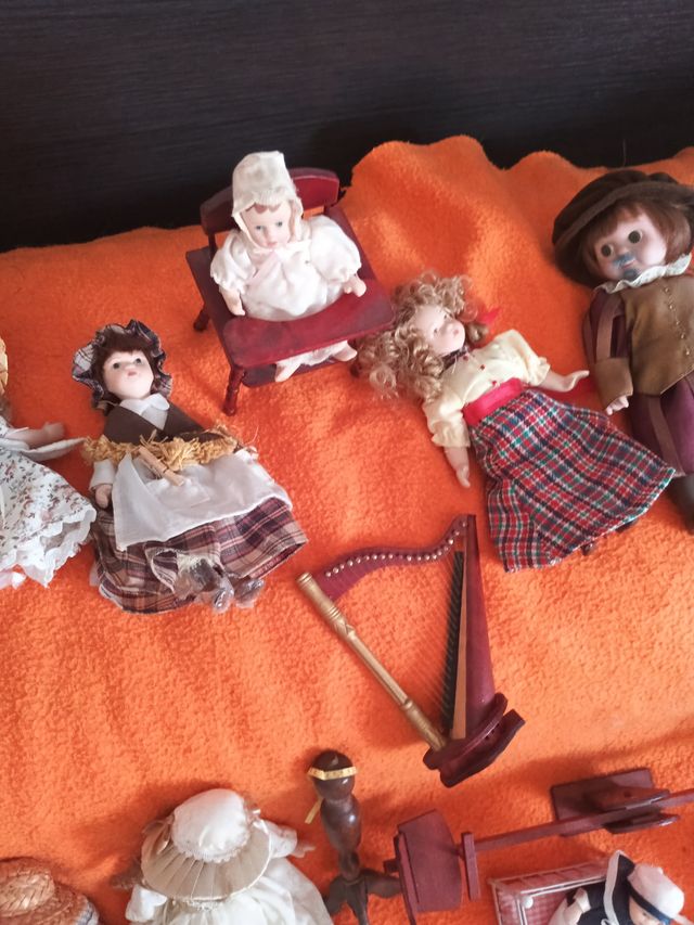 Colección de muñecas de porcelana