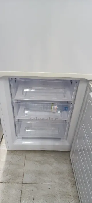 Nevera Combi Blanca Candy
NO FROST ENERGÍA A+