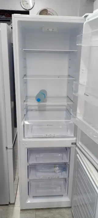 Nevera Combi Blanca Candy
NO FROST ENERGÍA A+