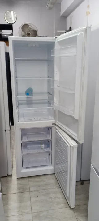 Nevera Combi Blanca Candy
NO FROST ENERGÍA A+