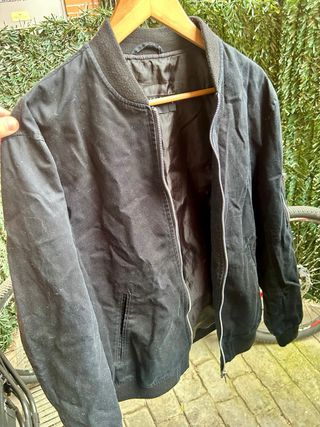Chaqueta bomber ASOS negra T.M