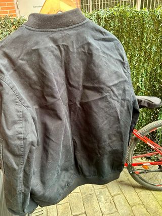 Chaqueta bomber ASOS negra T.M