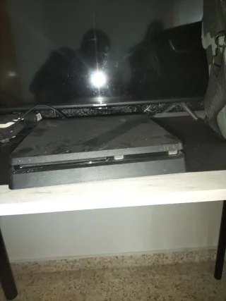 Consola PS4 Slim Negra