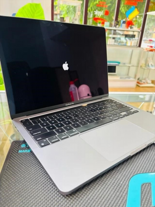MacBook Pro 13 M1 8GB 512GB Gris Espacial