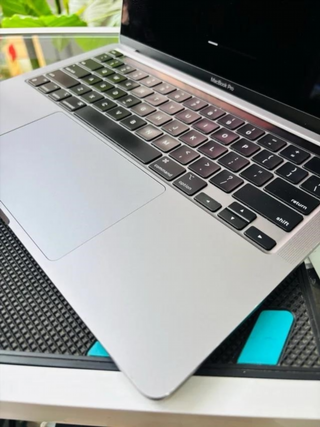 MacBook Pro 13 M1 8GB 512GB Gris Espacial