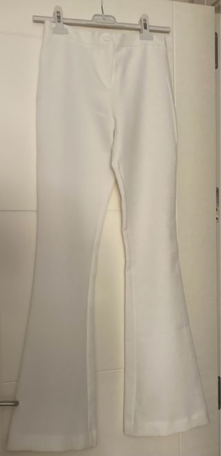 Pantalón arreglado pata elefante
