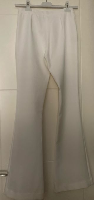 Pantalón arreglado pata elefante