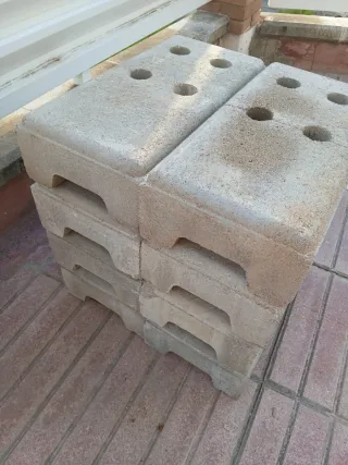 Bases vallas obra hormigón