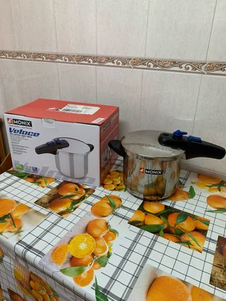 Olla a presión Monix Veloce 7L