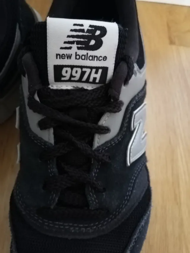 Zapatillas New Balance 997H Negras y Grises