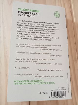 Changer l'eau des fleurs (Littérature) (French Edition)