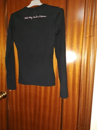 Camiseta Hello Kitty Negra Manga Larga