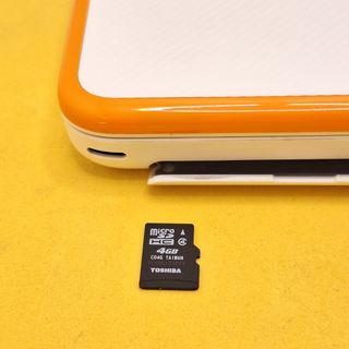 Nintendo 2DS XL Bianco Arancione