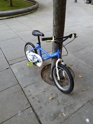 Bicicleta infantil azul Btwin