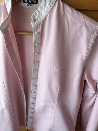 Blusa rosa cuello mao entallada T42
