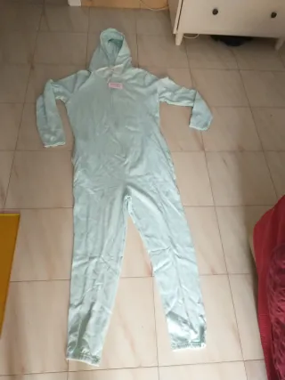 Pijama entero con capucha turquesa 