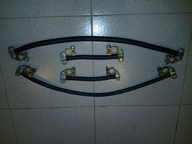 Conexiones para 4 Baterías Solares,AGM,ácido...