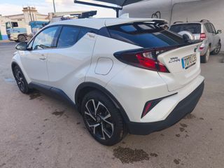 Toyota C-HR 2021