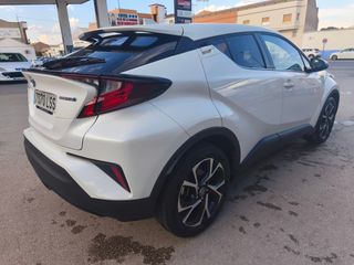 Toyota C-HR 2021