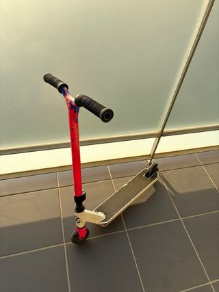 Patinete Oxelo Rojo y Blanco PUÑOS NUEVOS