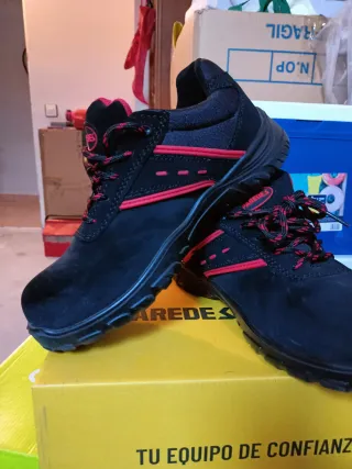 Zapatos de seguridad Paredes negros y rojos