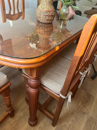 Mesa de comedor de madera maciza  extensible