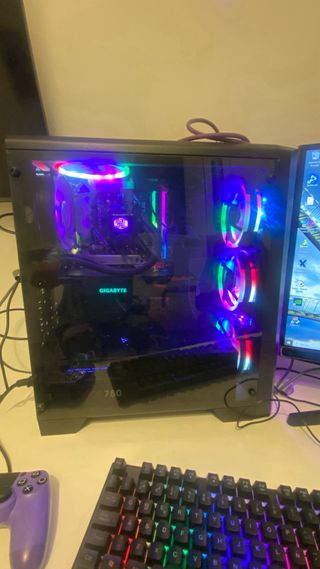 Ordenador Gaming RGB + pantalla 2k