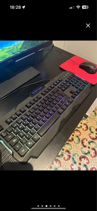 Ordenador de sobremesa HP Negro.