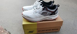 Zapatillas Skechers Go Run Nuevas Talla 42