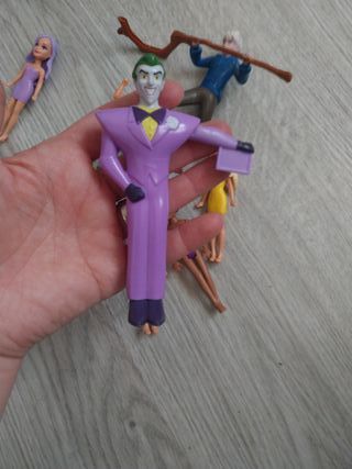 Lote de 8 figuras de personajes