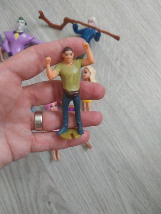 Lote de 8 figuras de personajes