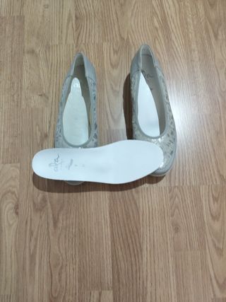 Zapatos grises mujer