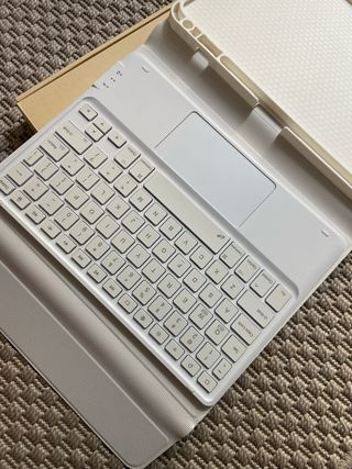 Funda con teclado iPad Pro 11