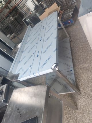 Mesa Acero Inox con Peto y Balda 1.47