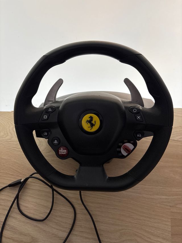 Volante Thrustmaster T80 Ferrari 488 GTB