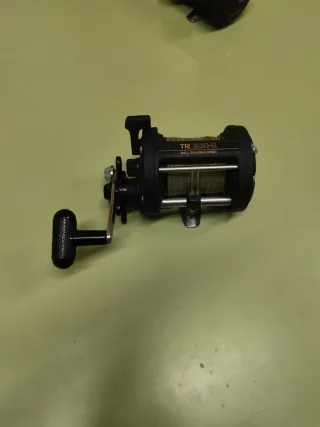 Carrete Pesca Shimano TR 200-G