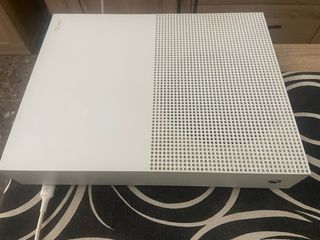 Xbox One S Blanca + FC 26 Ultímate Edition