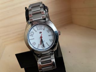 Reloj Tommy Hilfiger Plata y Blanco