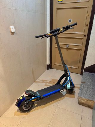Patinete Eléctrico Cecotec Bongo Z City