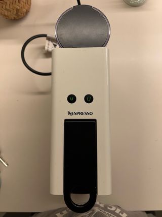 Cafetera Nespresso Essenza