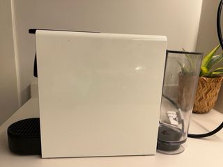 Cafetera Nespresso Essenza