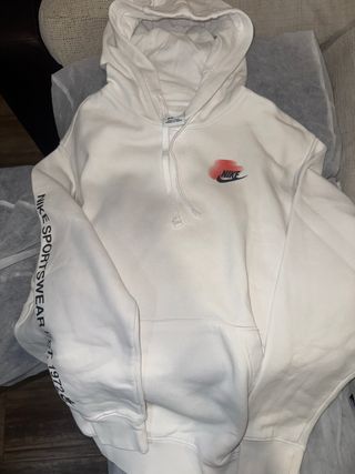 Sudadera Nike Blanca con Logo Rojo